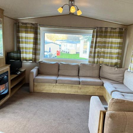 Blackpool Caravan In Haven Marton Mere Holiday Park Екстериор снимка